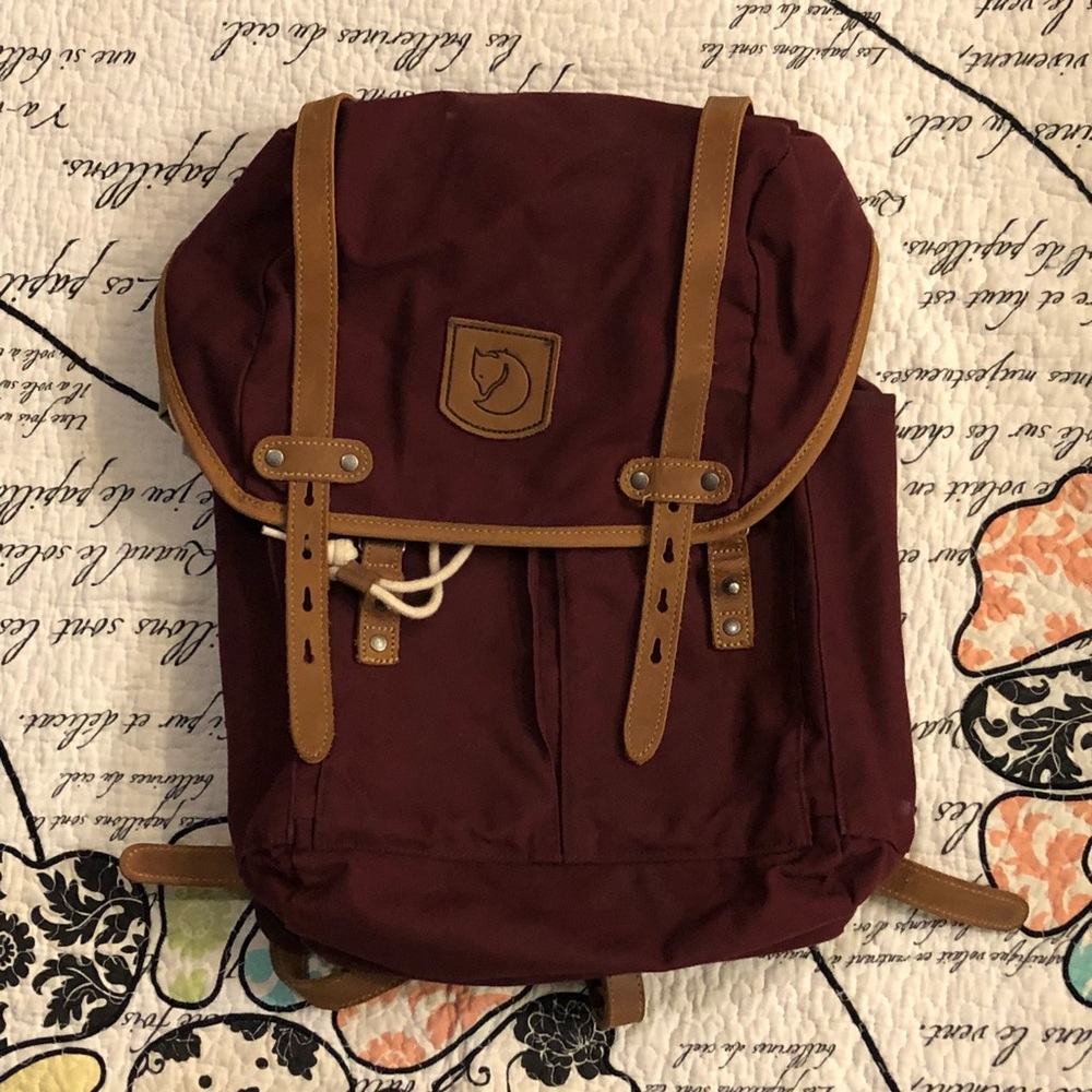 Fjallraven No. 21 Maroon Rucksack - Lightly Used